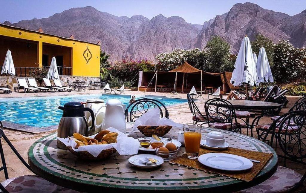 Click Excursions Tafraoute Hotel Taddart Eksteriør billede